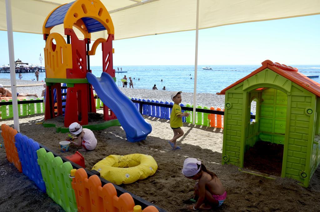Emelda Sun Club Hotell Kemer Eksteriør bilde
